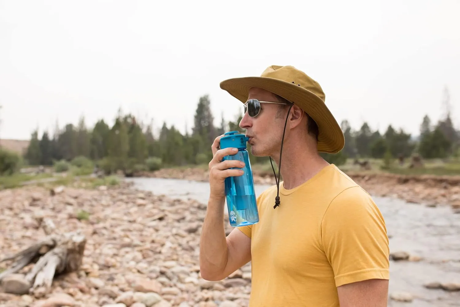 750ml Mist, Shower and Hydration Spray Water Bottle. Personal Mister, Camp Shower and water bottle with mist, stream and shower patterns for cleaning, cooling and drinking.