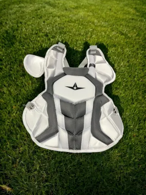 All-Star Axis Pro S7 Youth White/Graphite Catcher's Kit