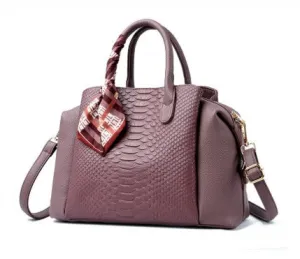 Amara - Compact Bag