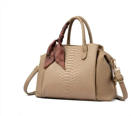 Amara - Compact Bag
