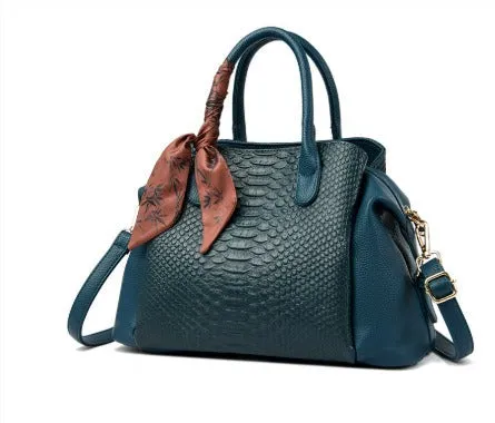 Amara - Compact Bag