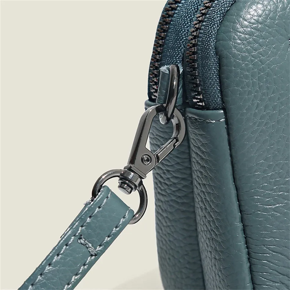ClutchEase Faux Purse – Compact & Convertible Carry