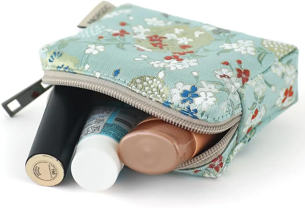 Floral Jacquard Makeup Bag for Women - Cute Portable Cosmetic Pouch, Toiletry Bag & Skincare Organizer with Zipper, Small Makeup Case for Travel Storage, Compact Coin Purse