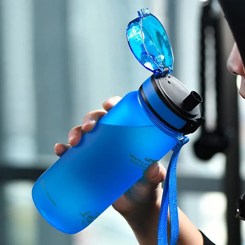 Leakproof Protein Shaker / Sports Water Bottle - BPA Free - 500ML 1000ML