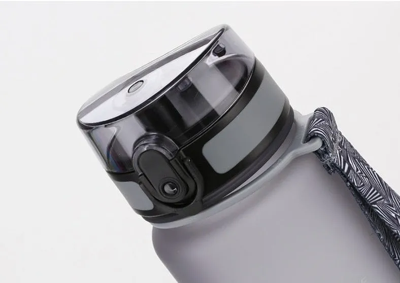 Leakproof Protein Shaker / Sports Water Bottle - BPA Free - 500ML 1000ML
