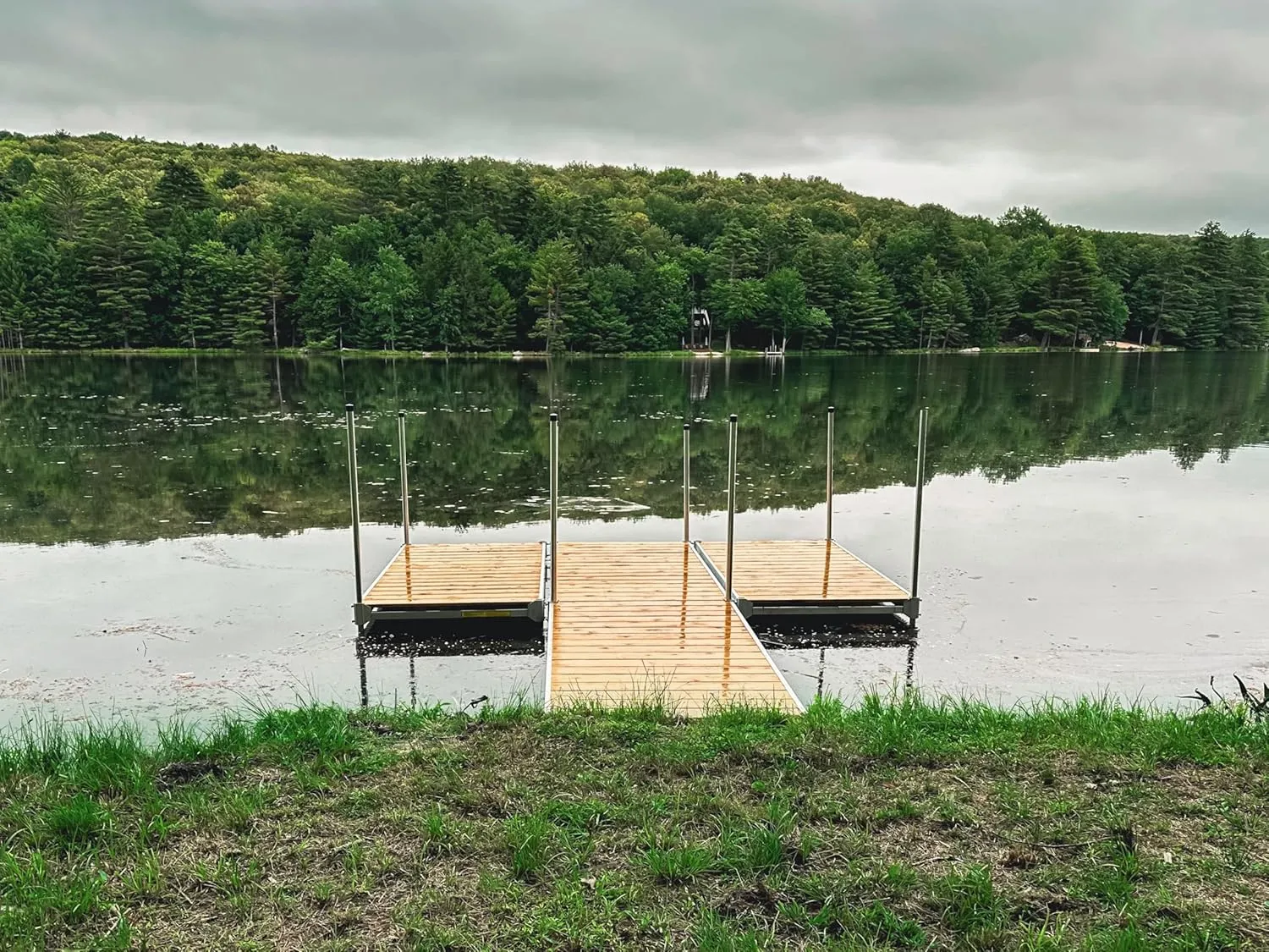 MotoAlliance® 8x4 Aluminum Dock Frames and Decking Kits. Heavy Duty & Maintenance Free. Great for Lakes, Rivers & Shorelines.