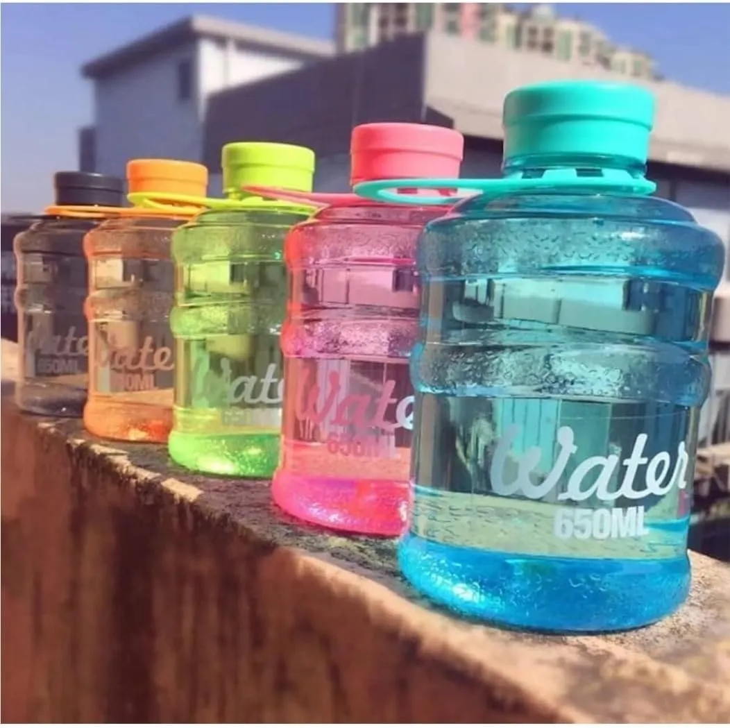 Portable Kettle Novelty Bucket Kettle with Handle Cute Fashion Bucket Frosted Water Bottle Creative Milk Tea Coffee Juice Bottle Water Bottle (Color : Transparent Blue, Size : 650ml)