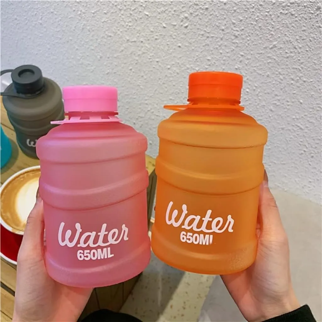 Portable Kettle Novelty Bucket Kettle with Handle Cute Fashion Bucket Frosted Water Bottle Creative Milk Tea Coffee Juice Bottle Water Bottle (Color : Transparent Blue, Size : 650ml)