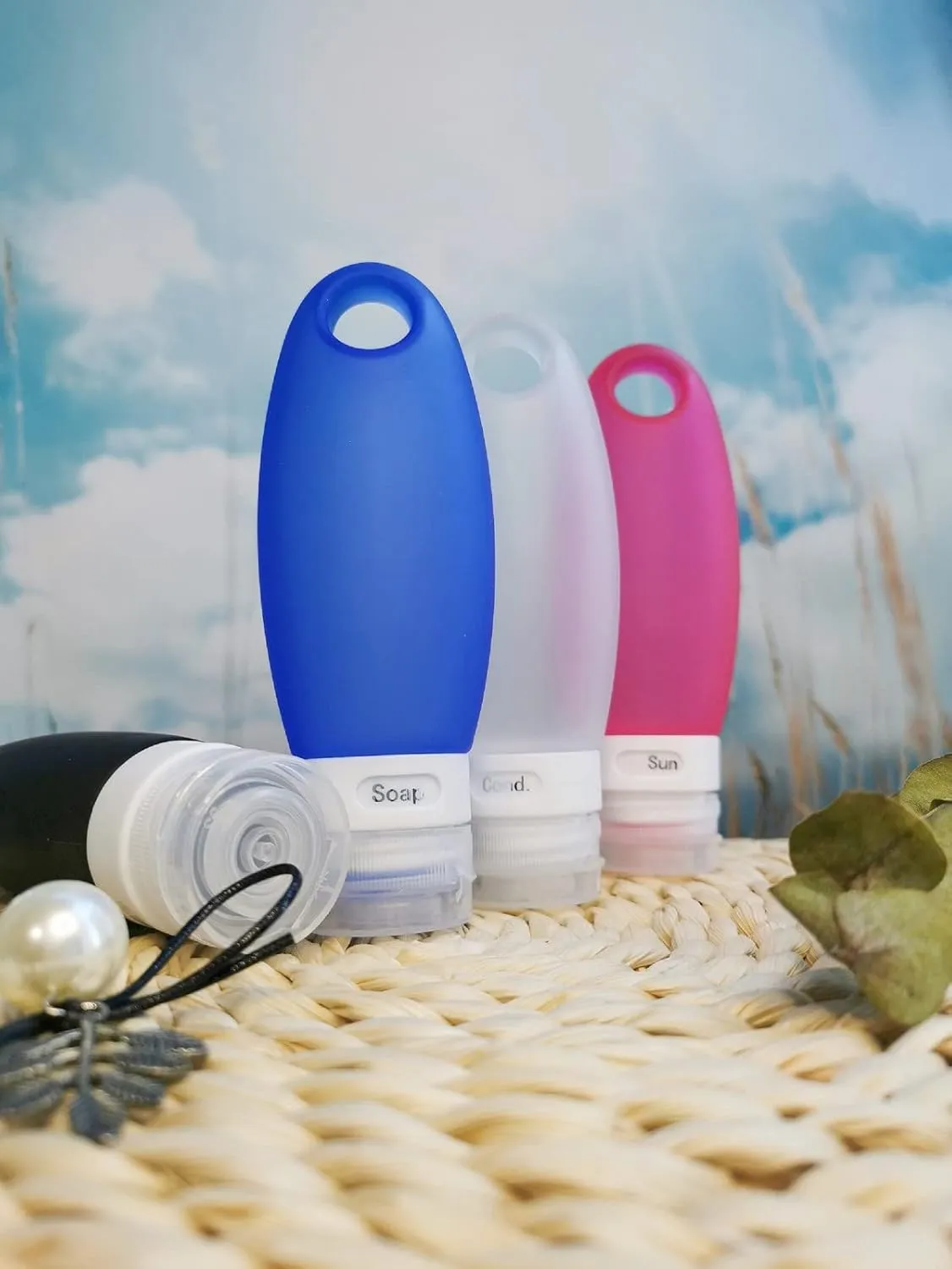 Portable Silicone Squeezable Bottles Refillable Cosmetic Gym Containers Travel TSA Approved Tube Set with Shower Lanyard for Shampoo Lotion