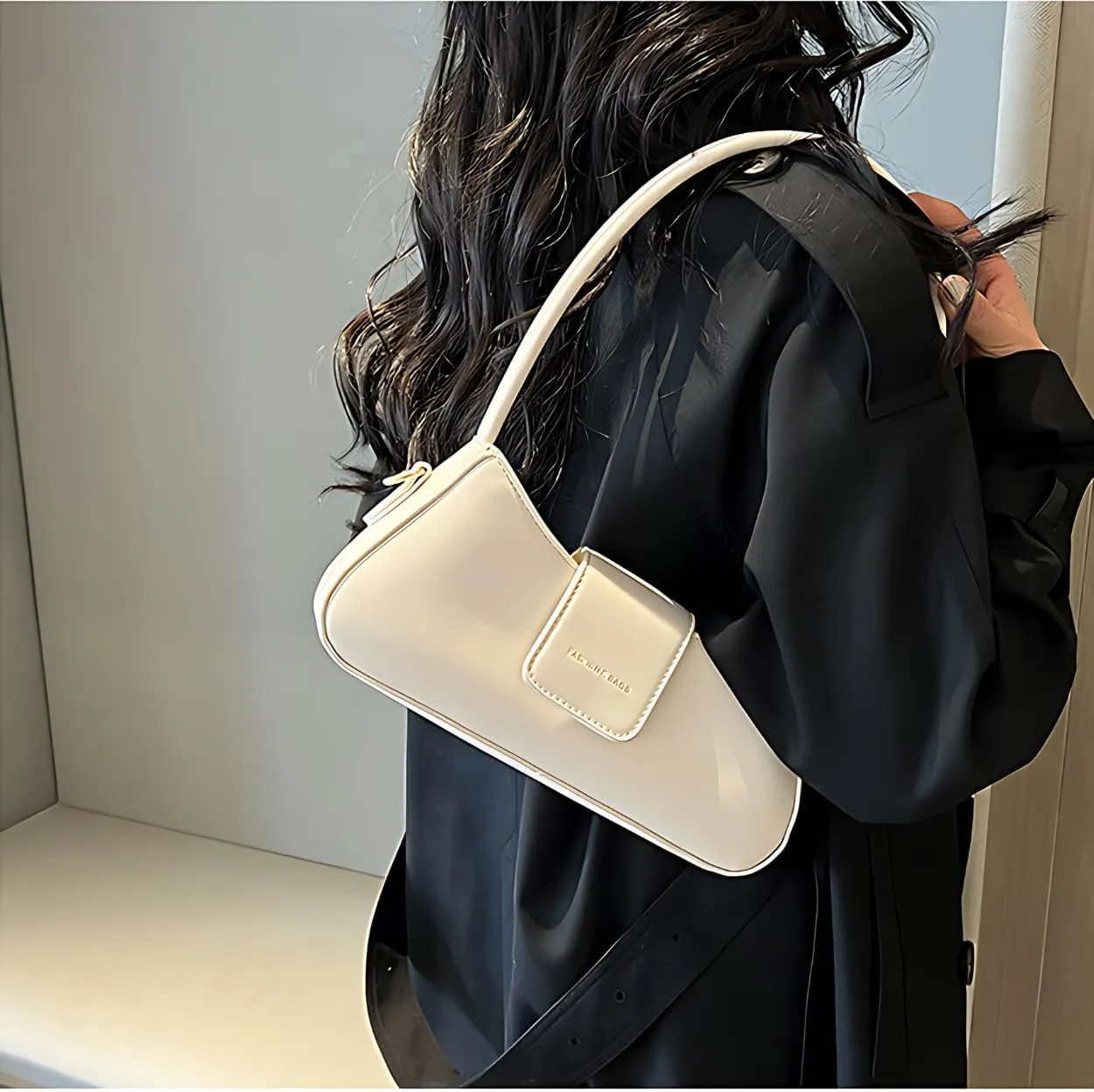 Small Luxury Leather Handbag Women Stylish Lady-Style Horizontal Square Shaped Shoulder Bag Custom Pattern Fashionable Design