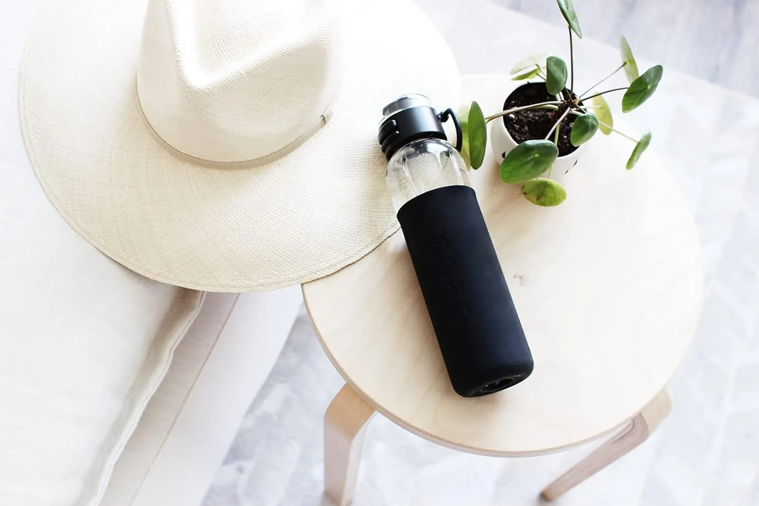 SOMA Glass Water Bottle with Silicone Sleeve, Sport Cap, 17-ounce, Black