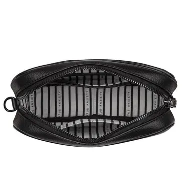 Status Anxiety plunder leather bag black