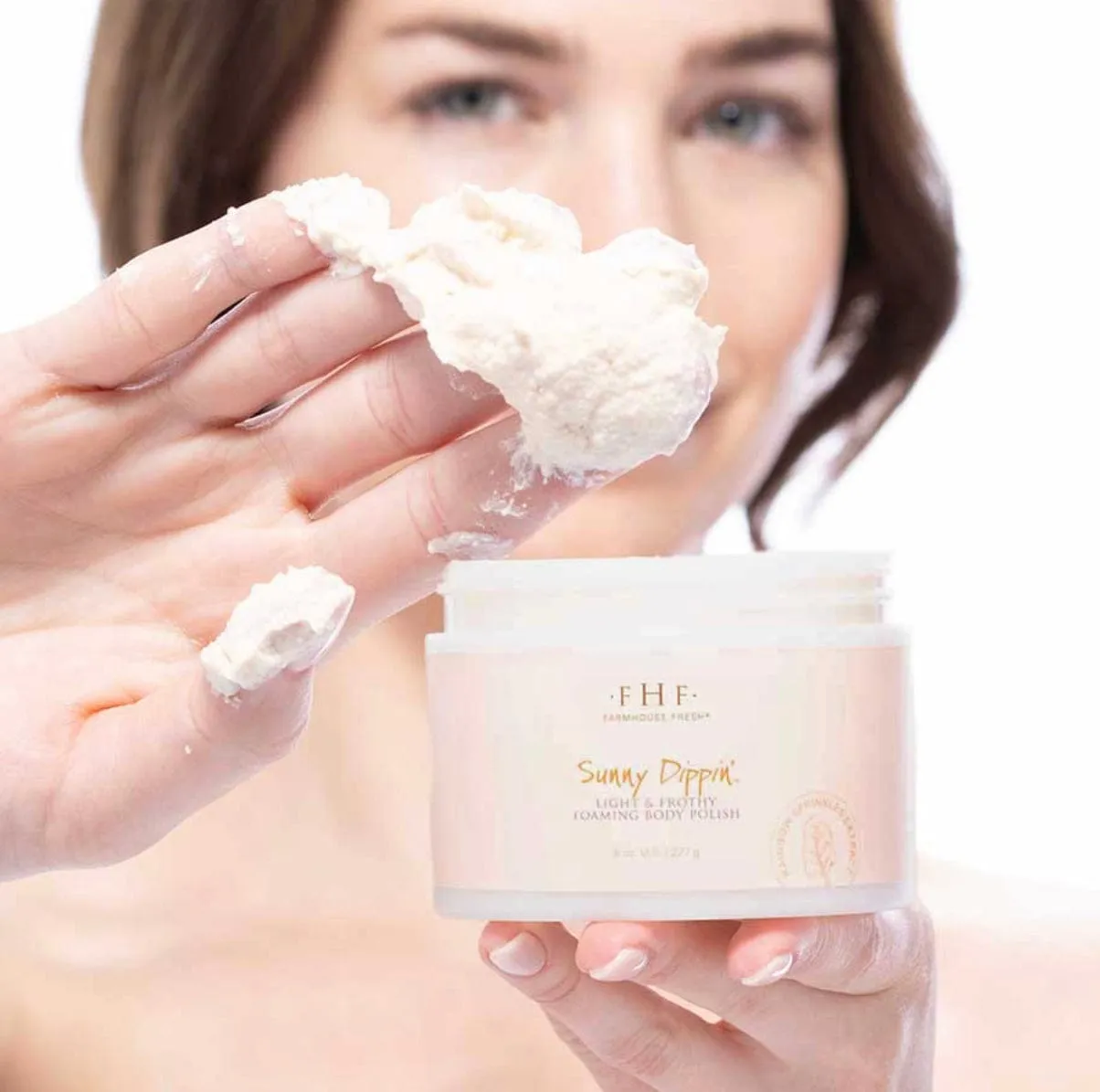 Sunny Dippin’ Foaming Body Scrub