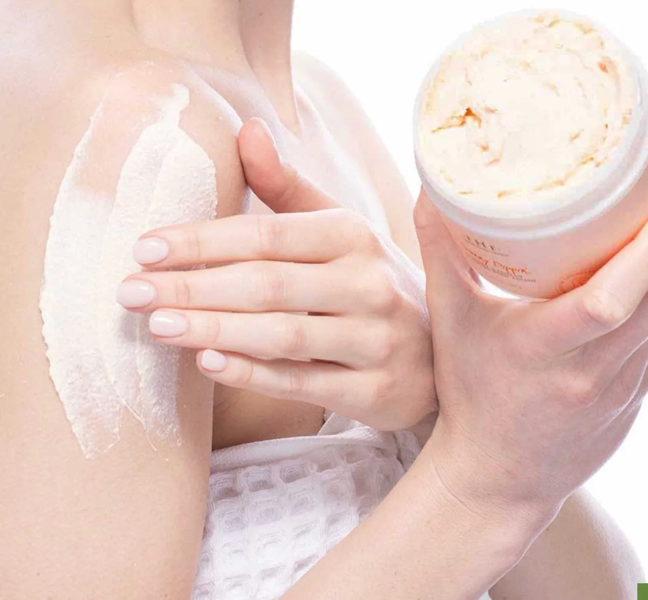 Sunny Dippin’ Foaming Body Scrub